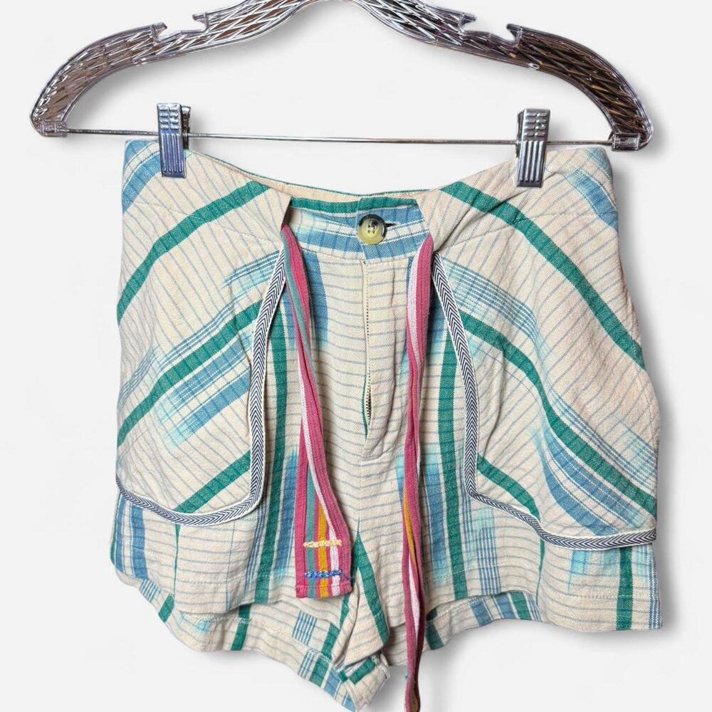 Urban Outfitters Women's Multi and Cream Shorts